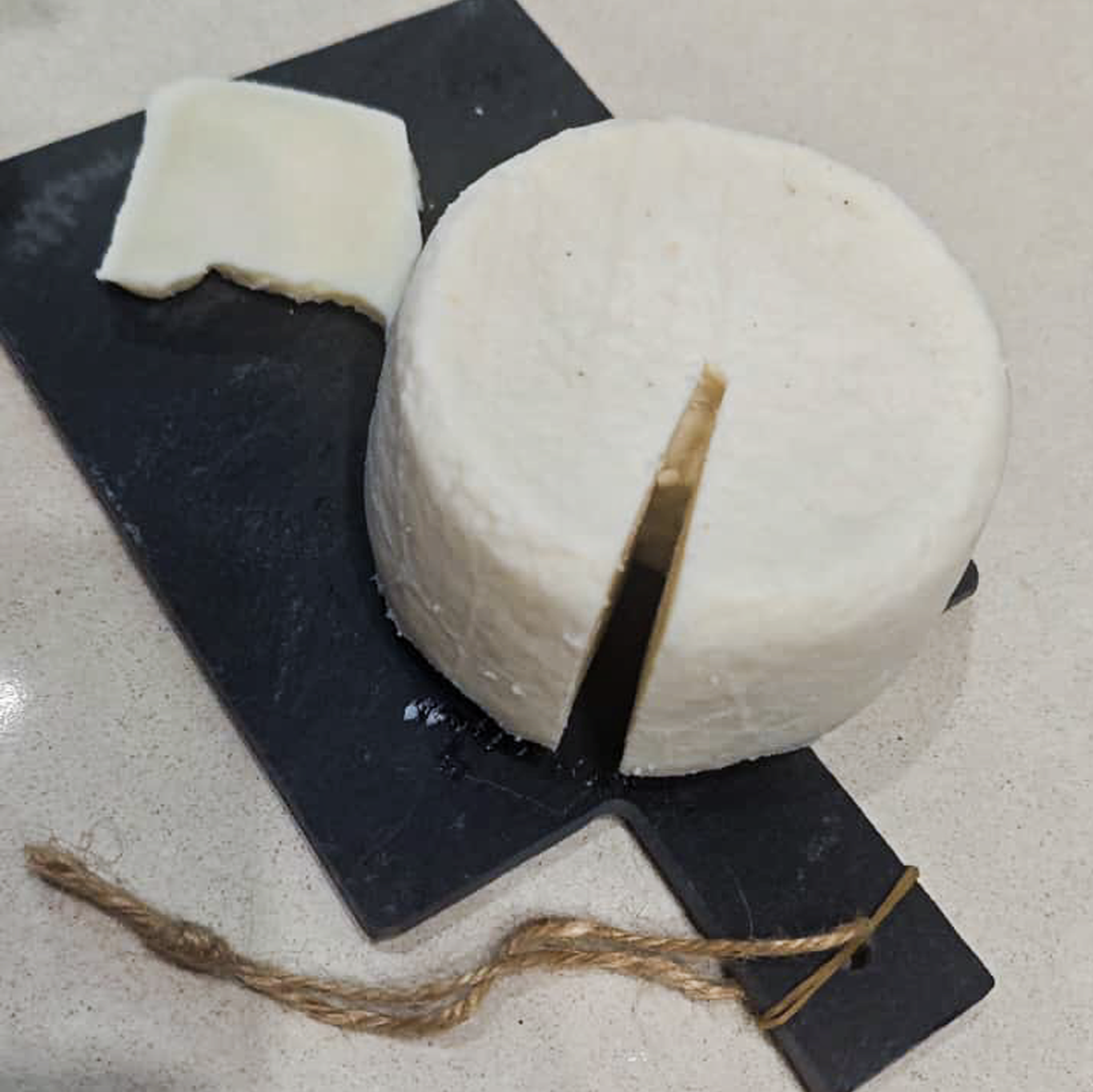 Cacioricotta Del Cilento