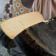 Formaggio Nero Di Bufala