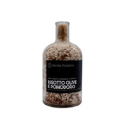 Risotto mit Oliven und Tomaten