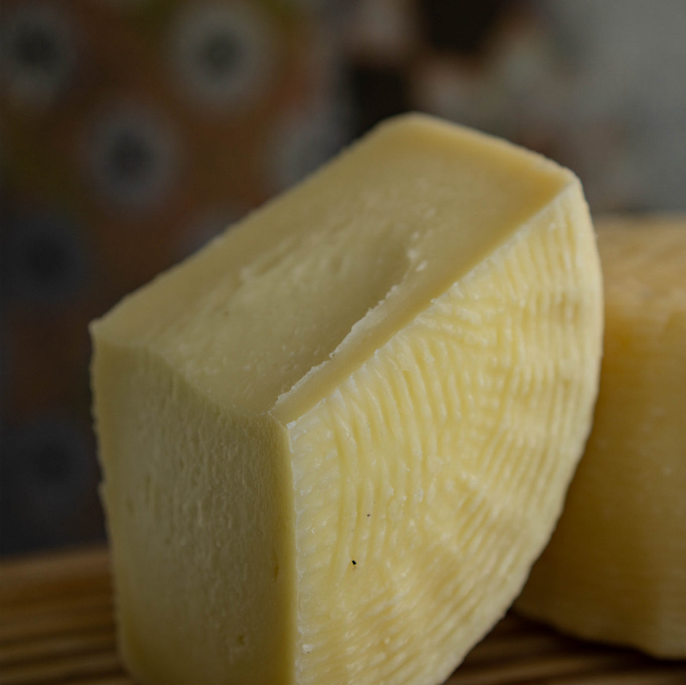 Queso de búfalo semicurado